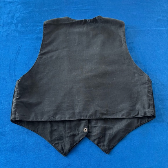 Vintage Black and Gold Vest - Picture 2 of 6